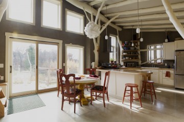 WholeTreeHouse_InsideExposure_Crop