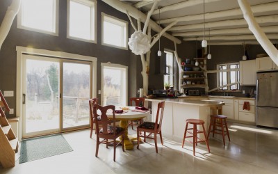 WholeTreeHouse_InsideExposure_Crop